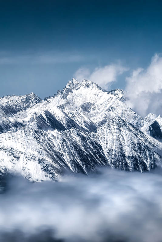 雪山云海 壯麗景觀