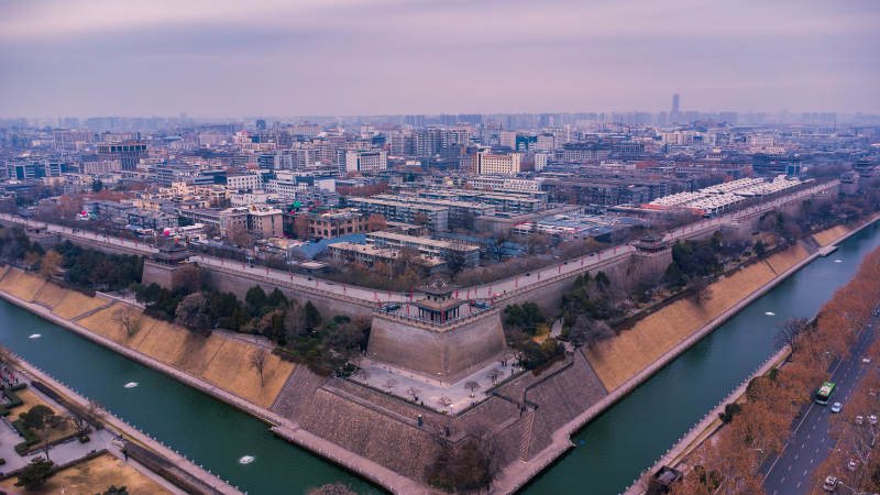 西安城墻與護城河全景