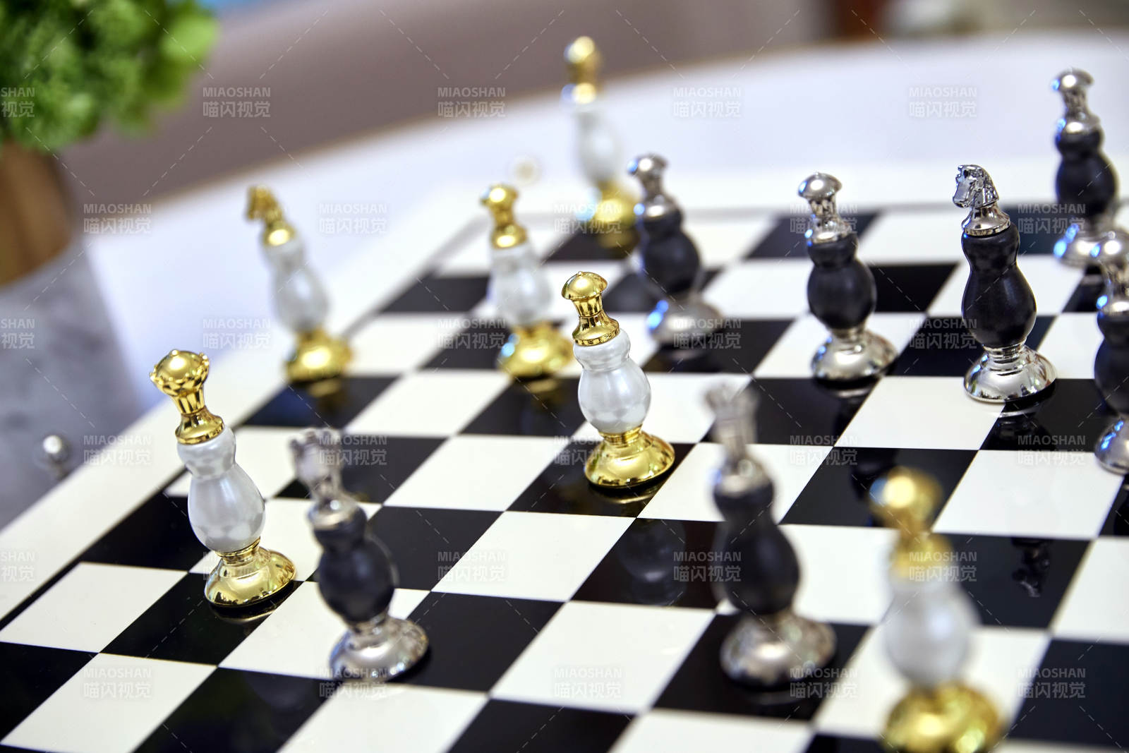 水晶國際象棋對弈場景