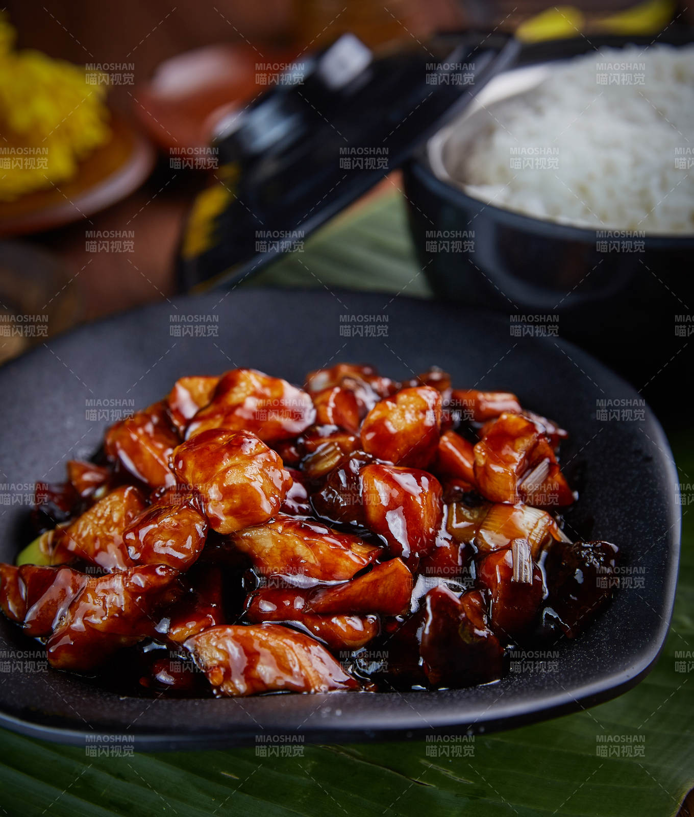 醬香雞丁配米飯