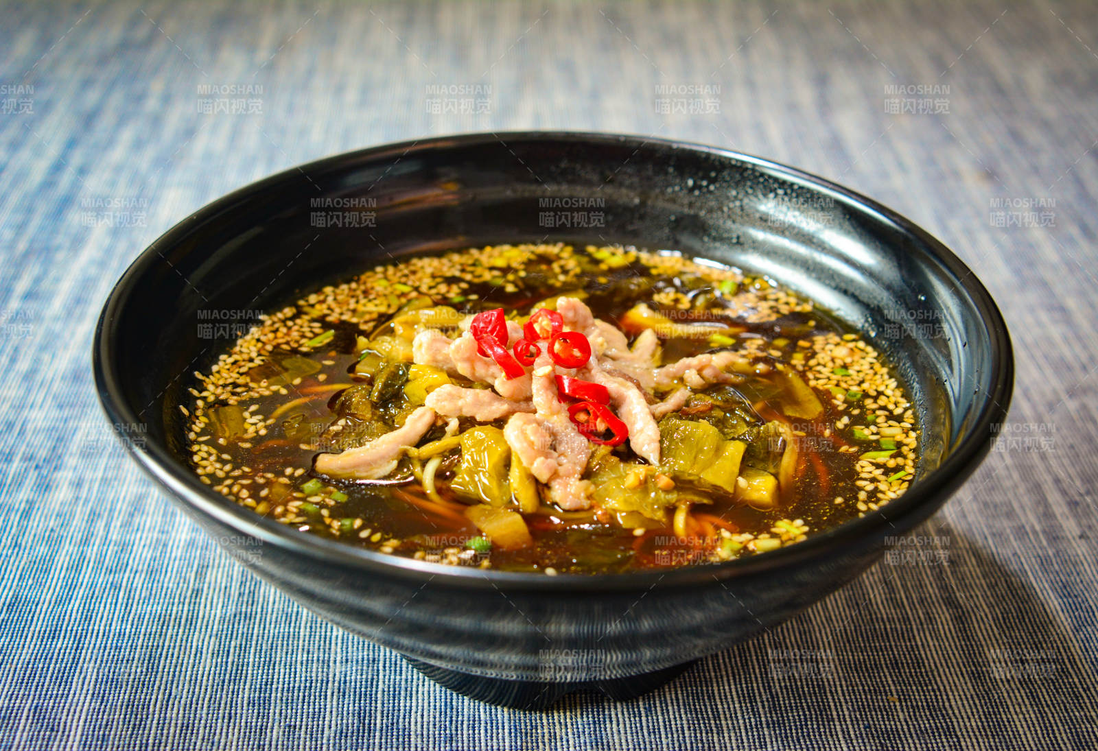 酸菜肉絲面