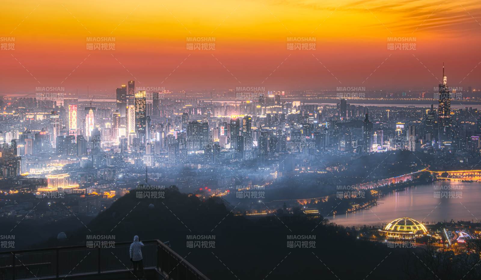 城市夜景 燈火輝煌