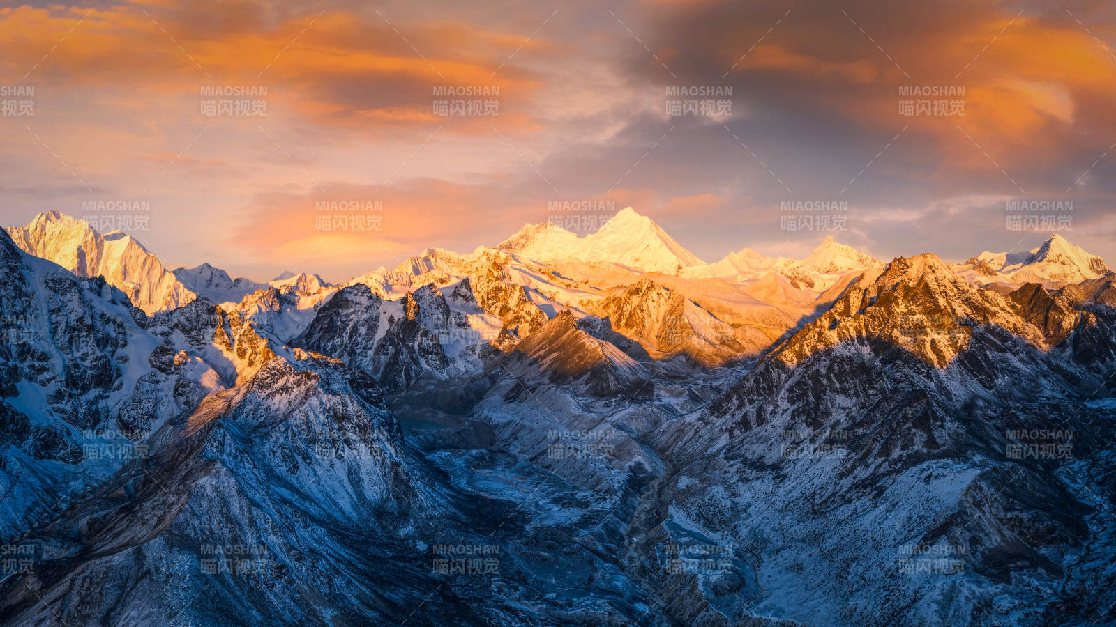 雪山日落 壯麗景色