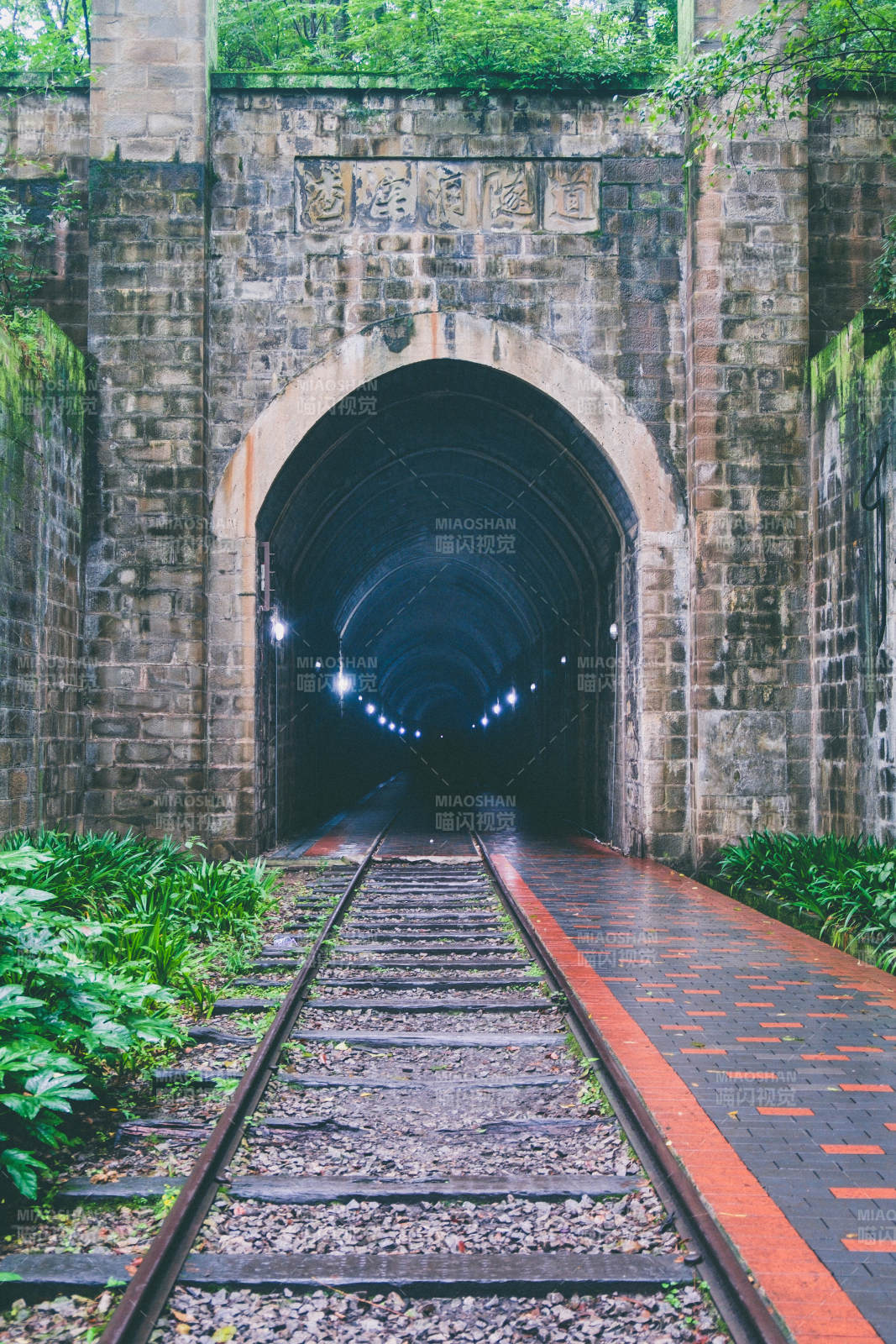 穿越時光的隧道