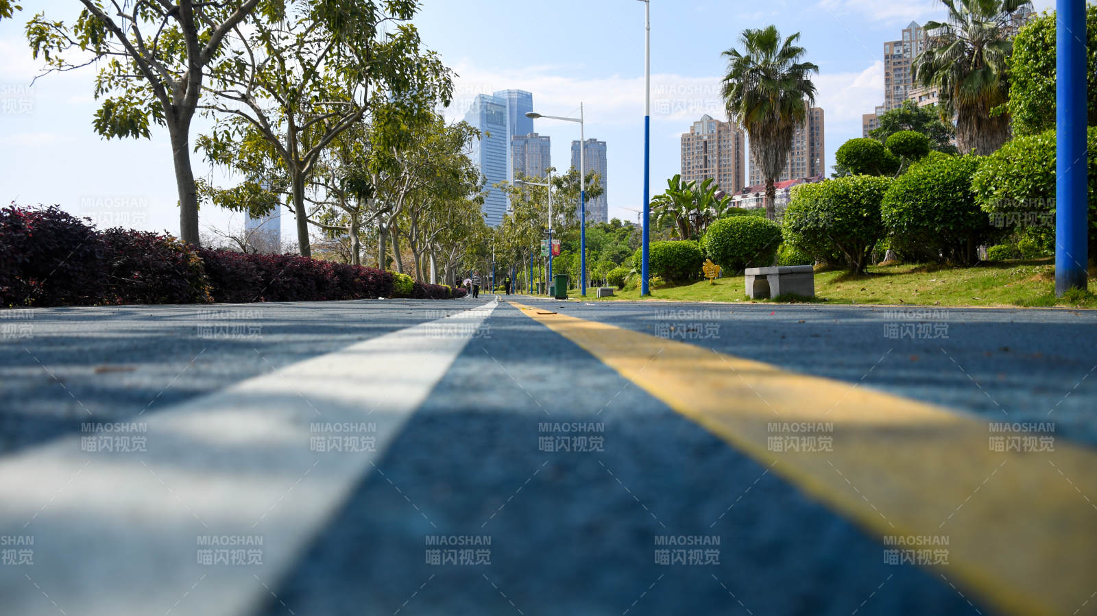 城市公園跑道風景