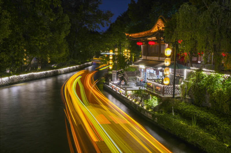 夜泊秦淮近酒家