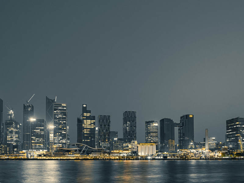 廣州獵德大橋夜幕下的城市天際線