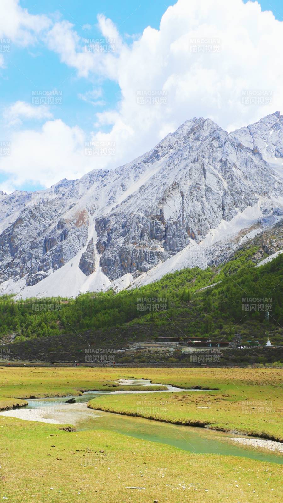 ［稻城亞丁］雪山綠谷 溪流蜿蜒