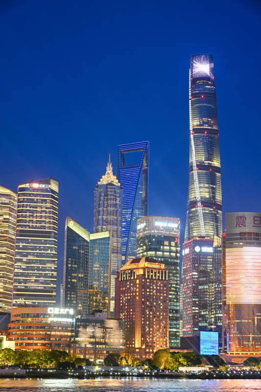 上海夜景 高樓林立 璀璨奪目