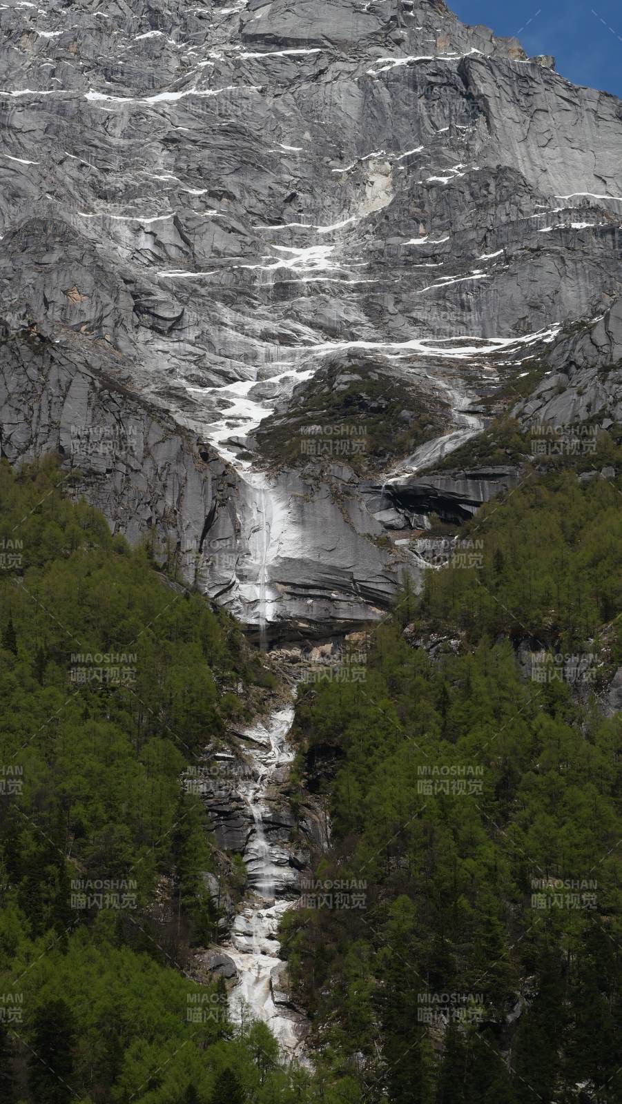 四姑娘山 | 高山瀑布與森林景觀