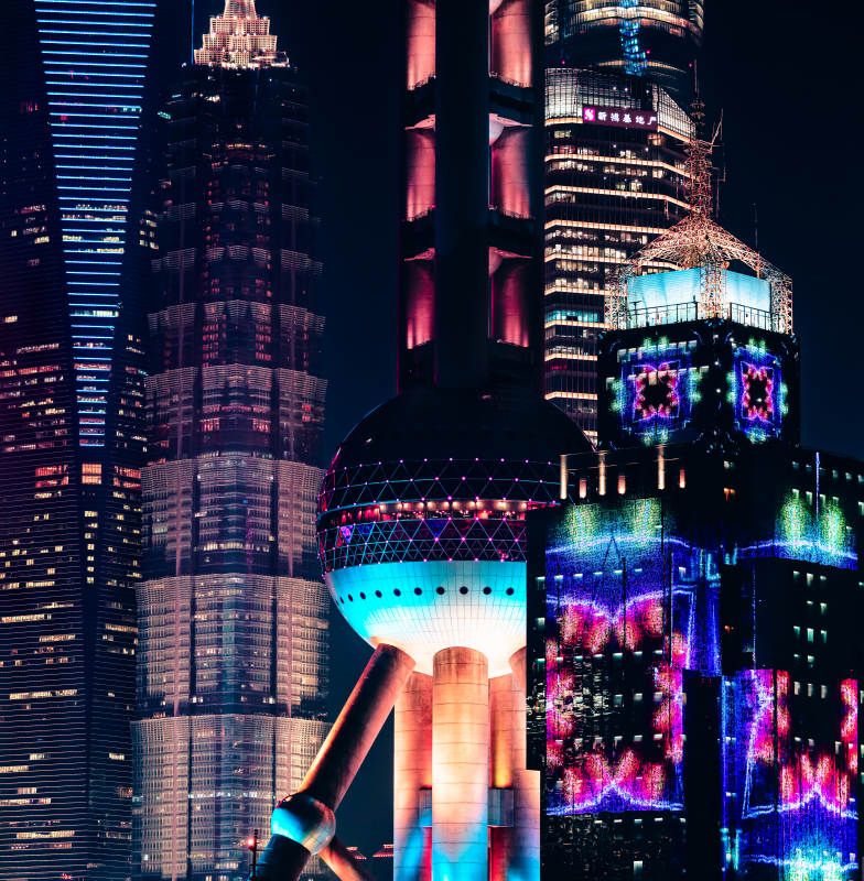 夜幕下的東方明珠塔