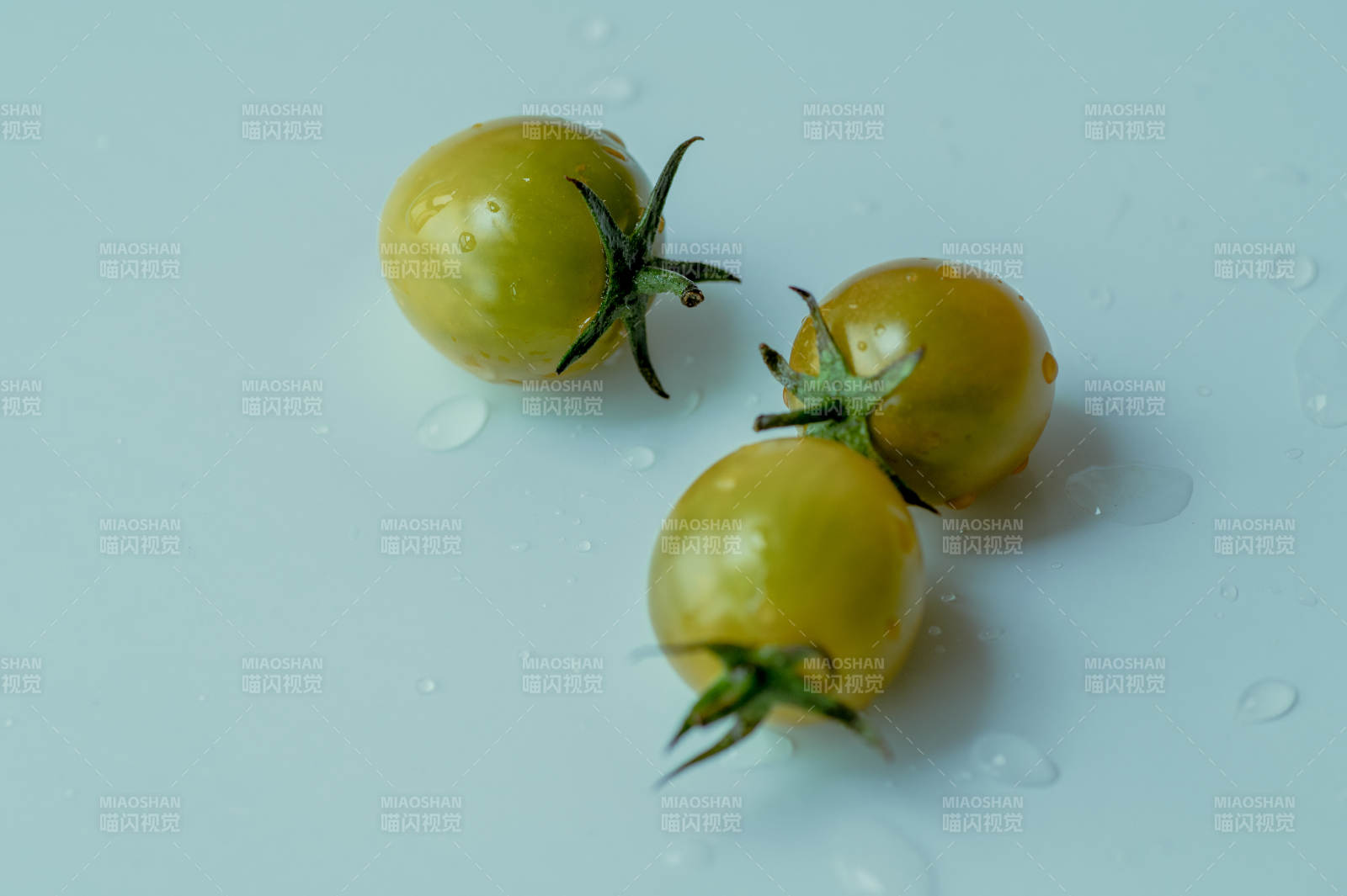 青色小番茄 清新滴水