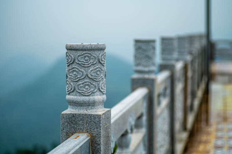 石欄桿上的雕刻細節