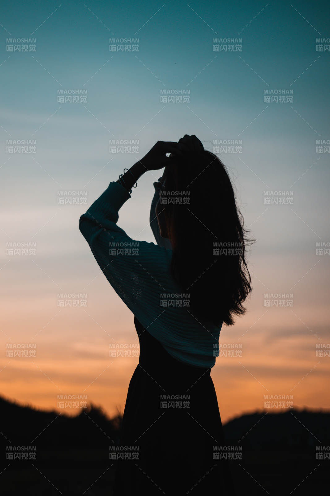 夕陽下的剪影