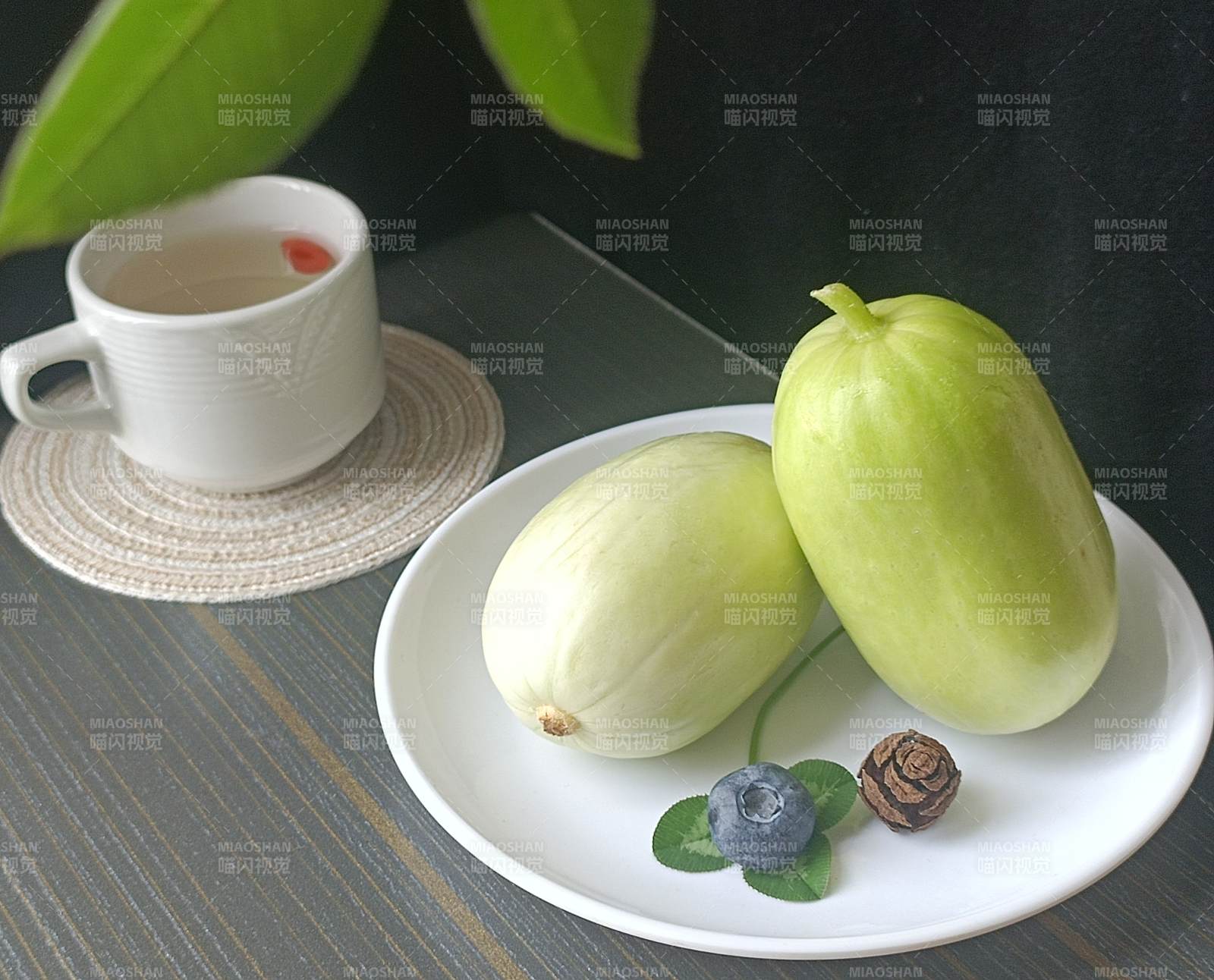 青瓜與茶的靜謐時光