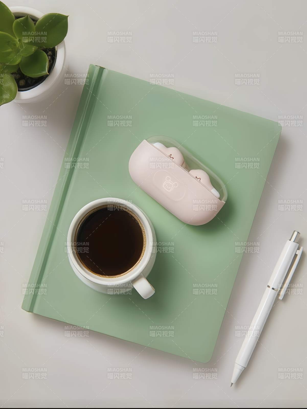 咖啡與書的靜謐時光