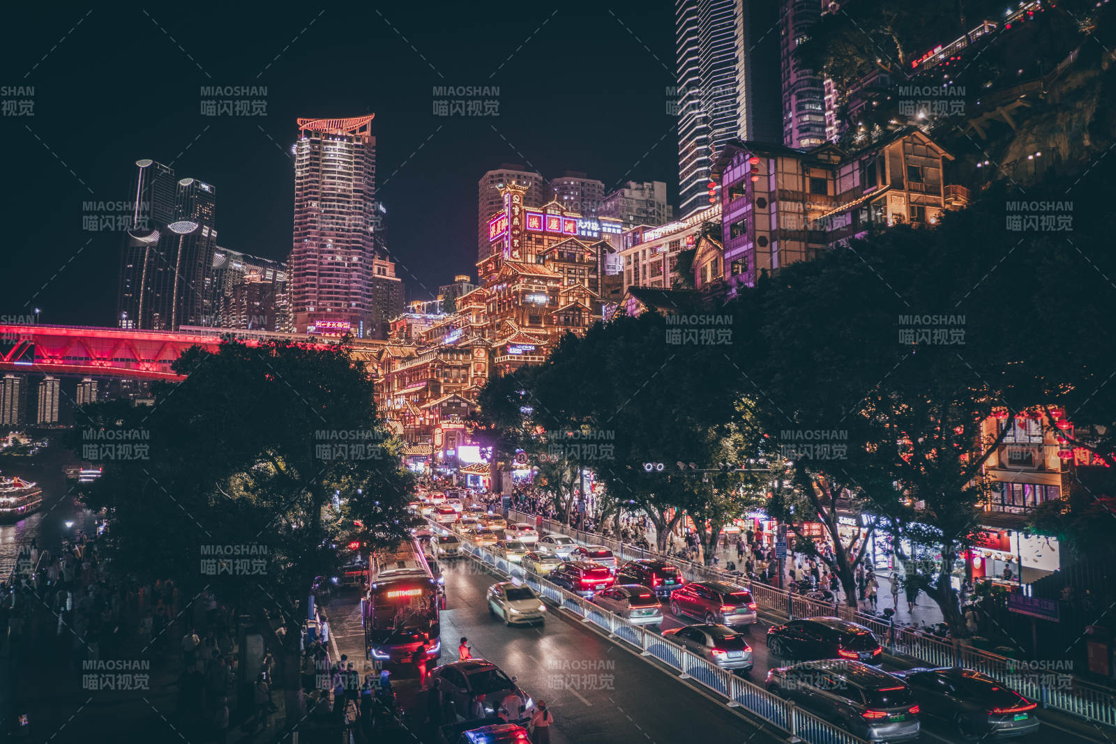 夜景繁華都市燈火輝煌