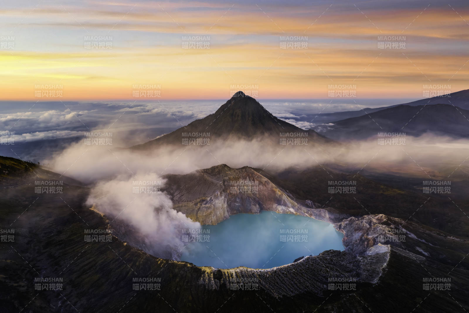 印尼爪哇島伊真火山