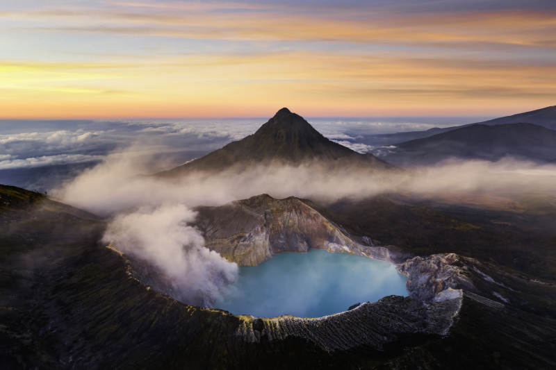印尼爪哇島伊真火山