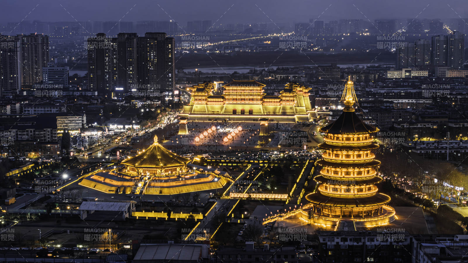 河南洛陽隋唐洛陽城天堂明堂夜景
