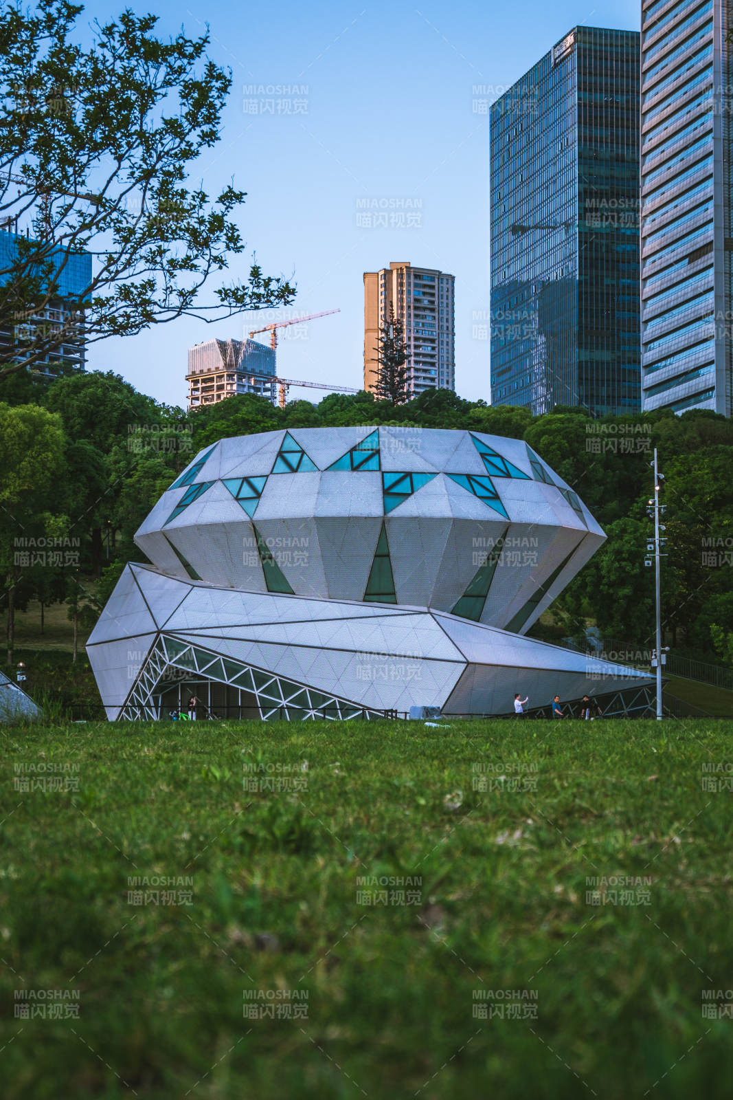 現(xiàn)代建筑與自然的融合