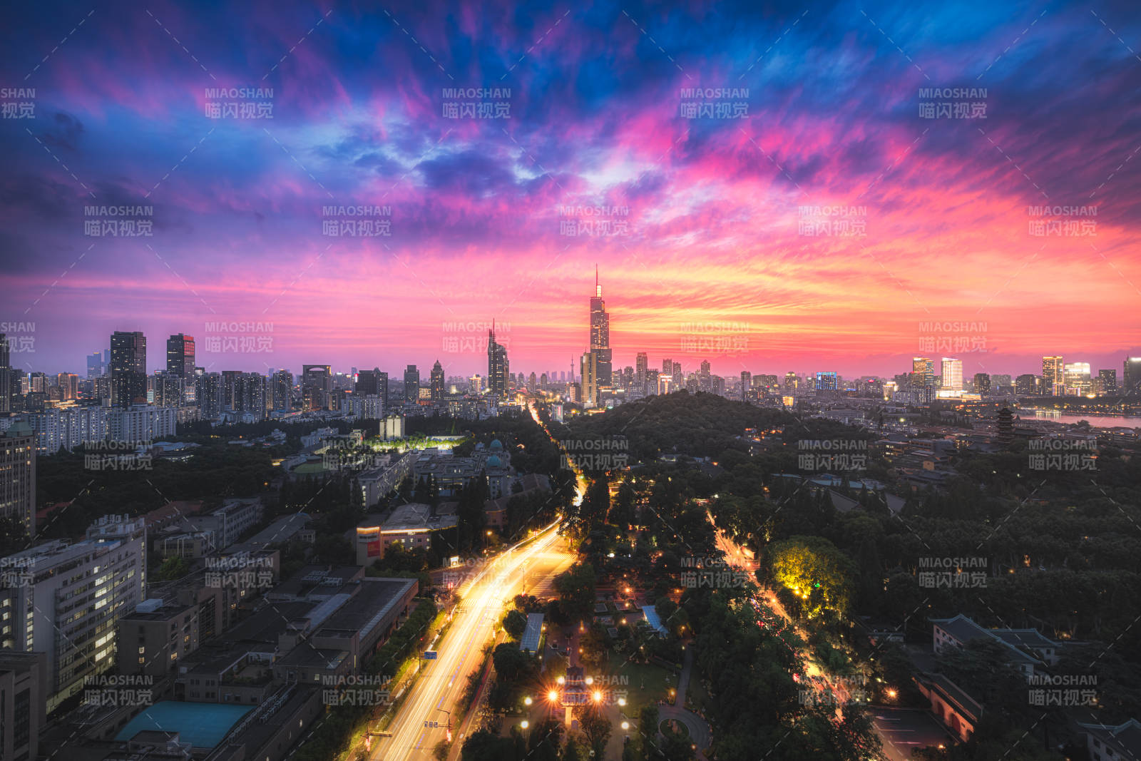 城市夜景 霓虹璀璨