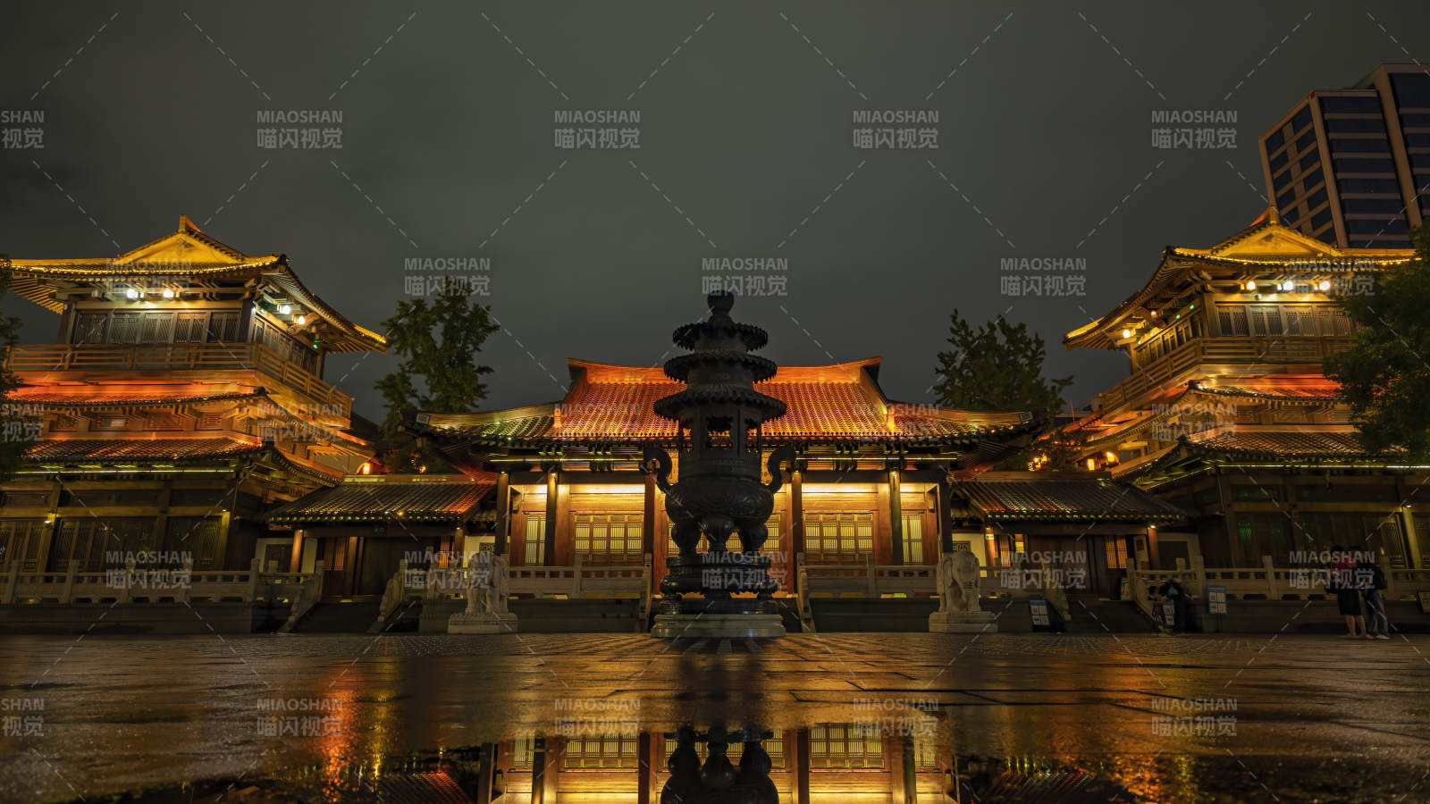 杭州香積寺夜景燈火輝煌