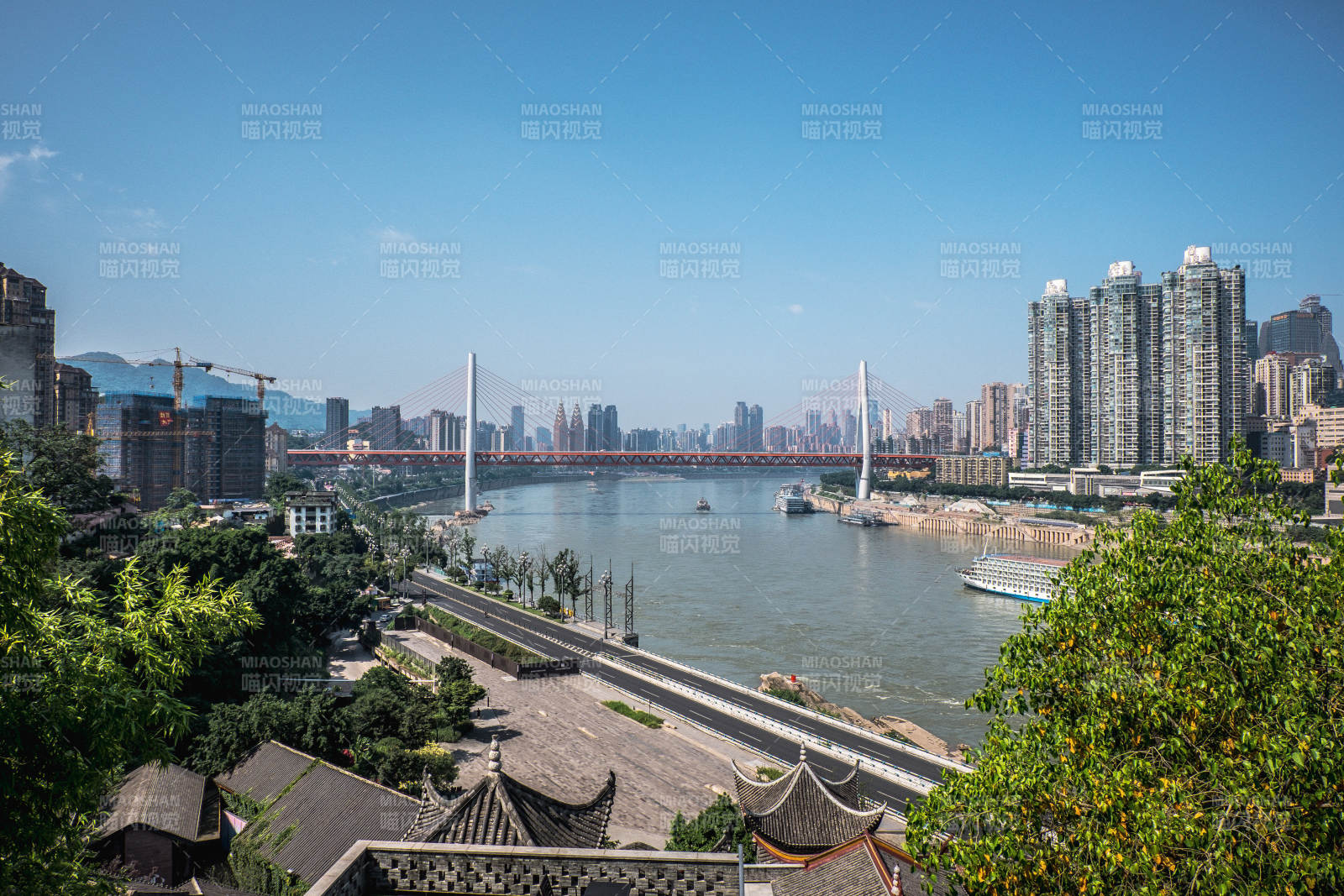 重慶江景與城市天際線