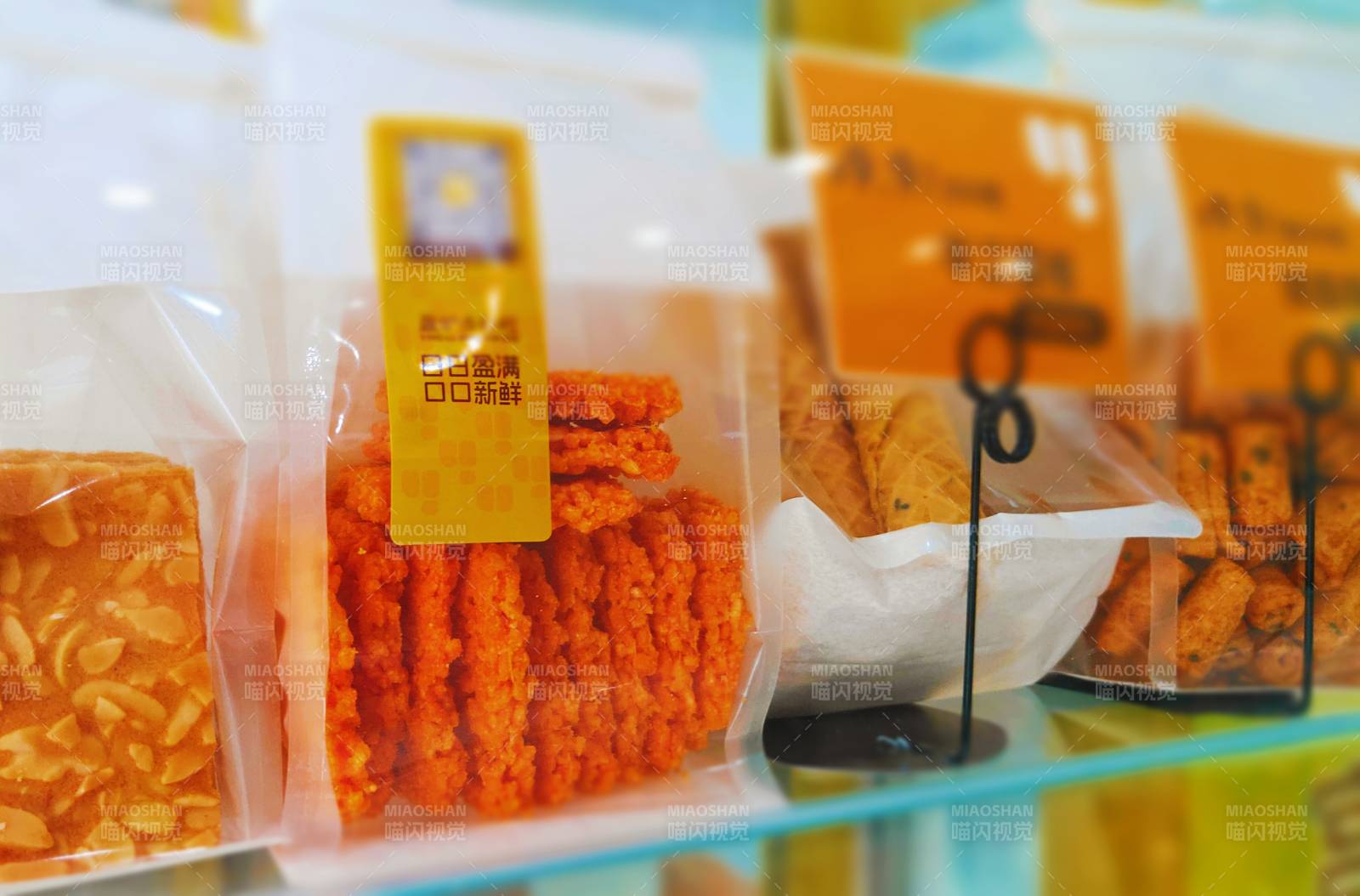 零食包裝展示柜特寫