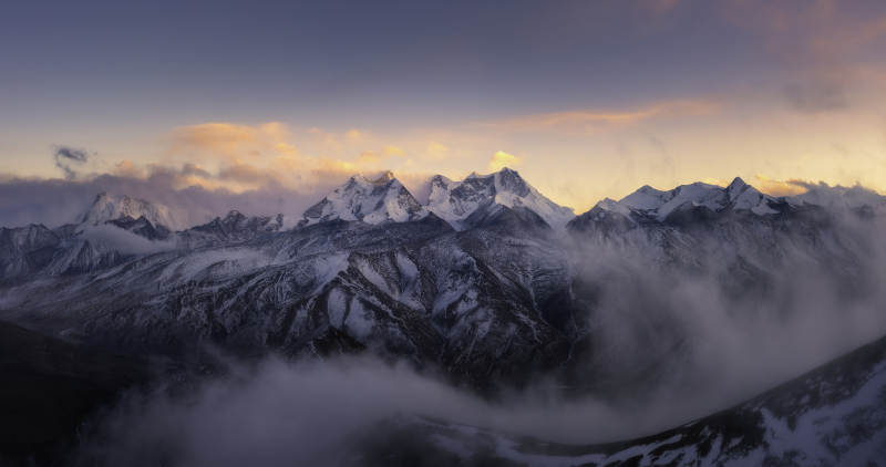 雪山云海 晨曦初照