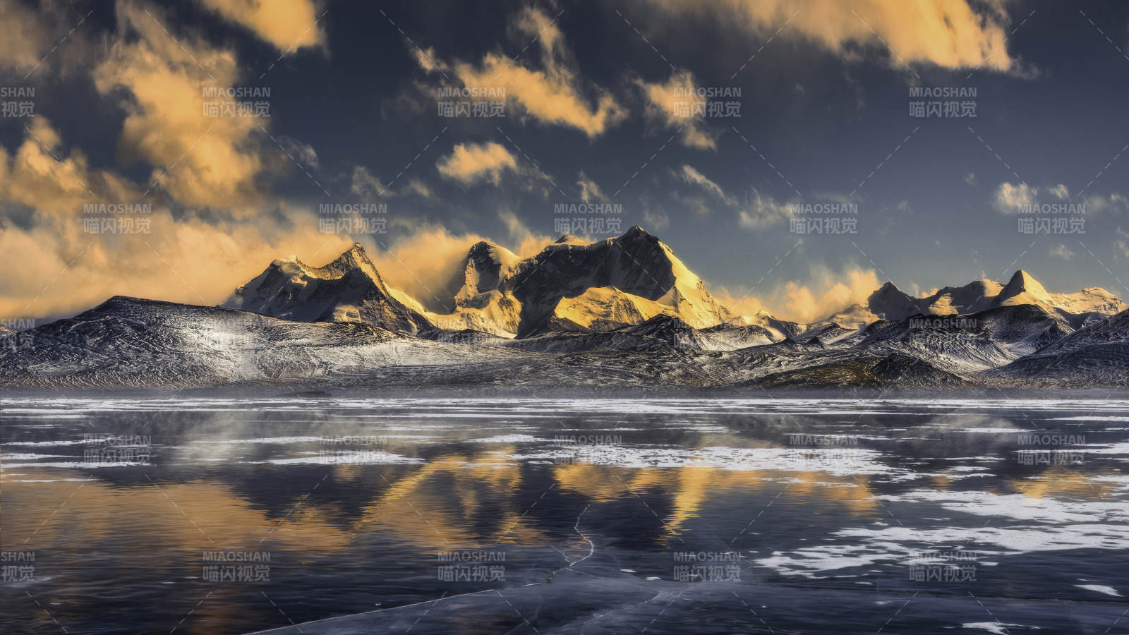 雪山倒影 冬日奇景
