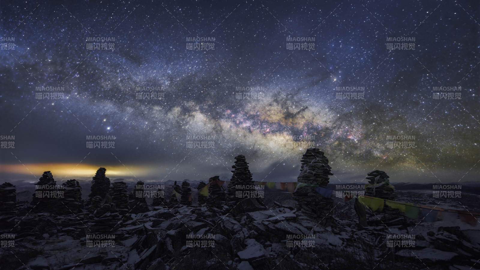 星空下的雪域高原
