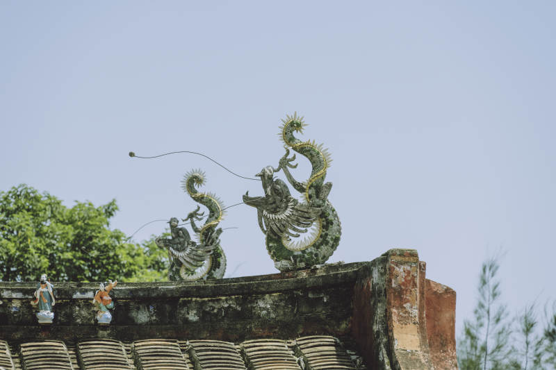 古建筑屋頂龍形裝飾