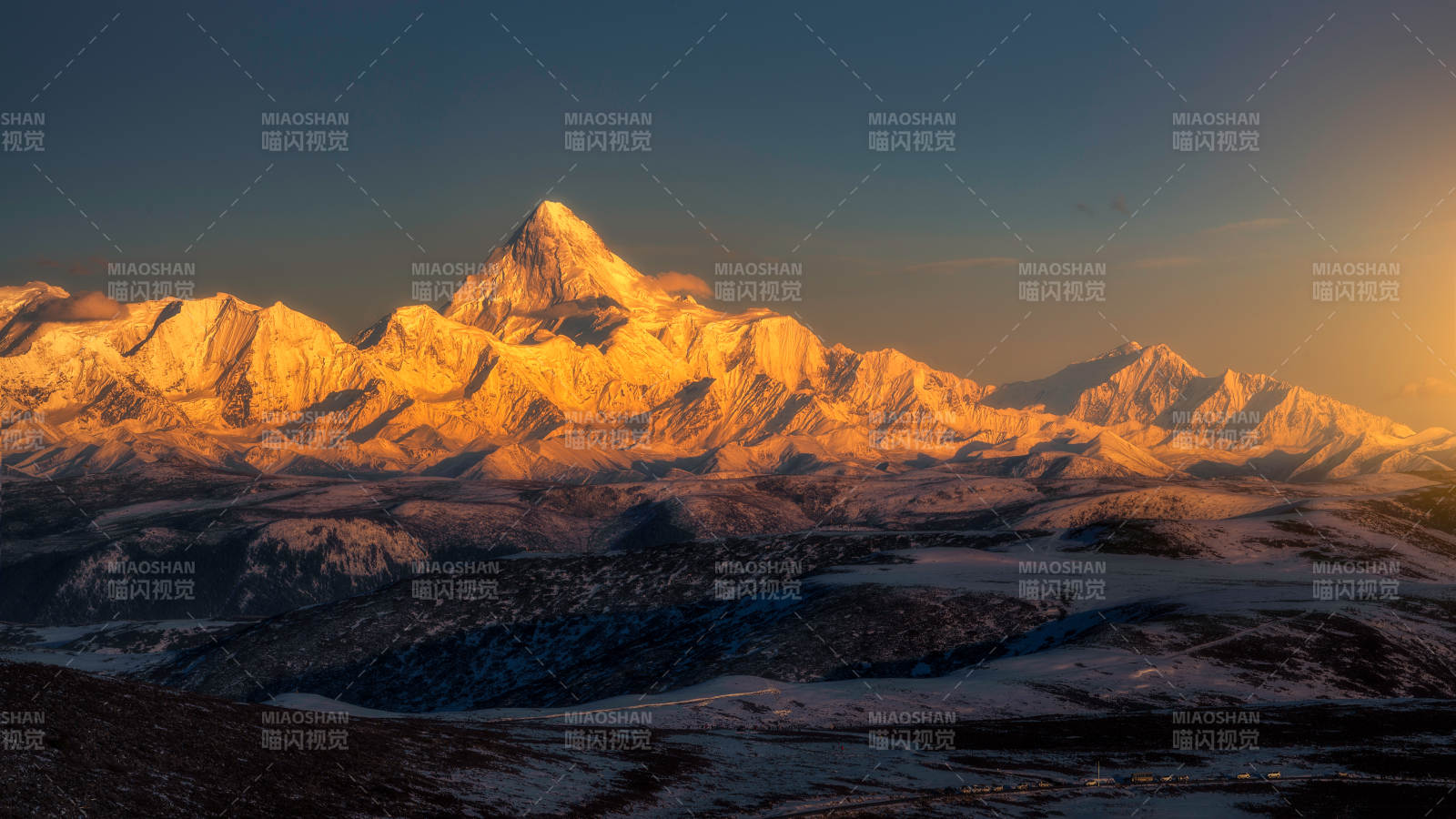 雪山日落 壯麗景色