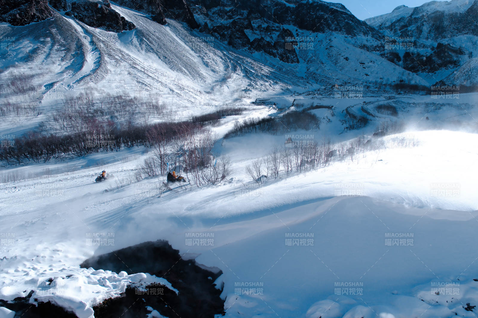 長白山雪山雪地越野探險