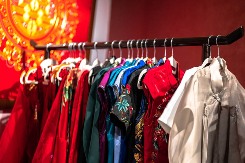 傳統服飾展示架