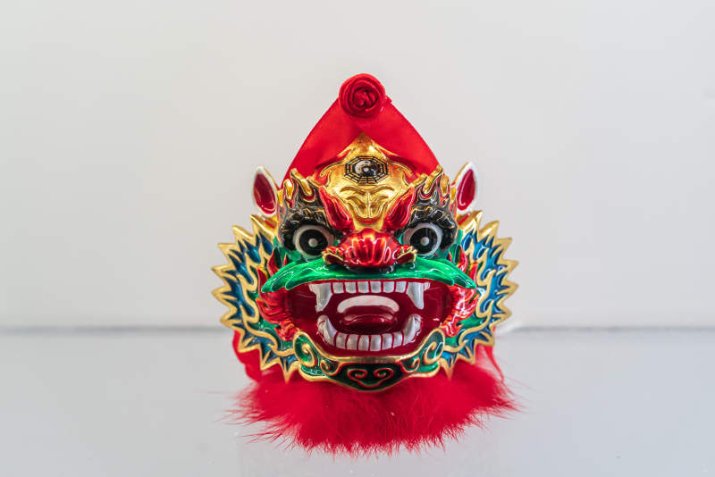 紅色舞獅面具