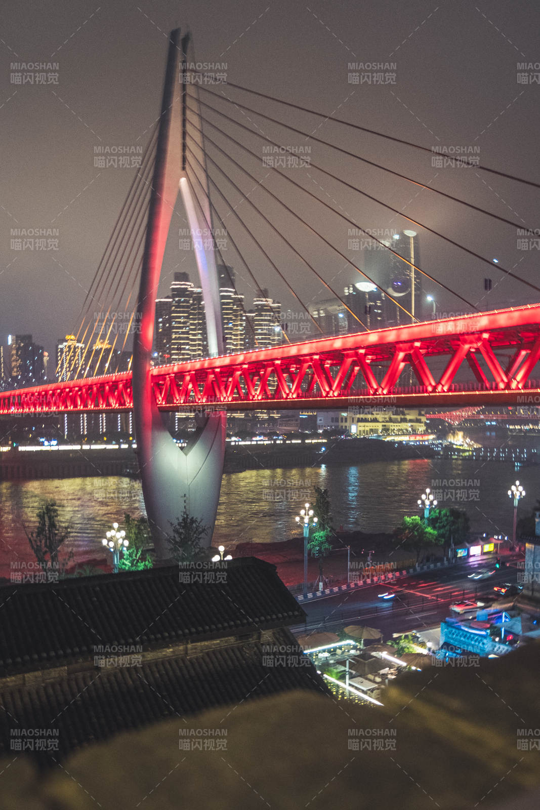重慶東水門長江大橋