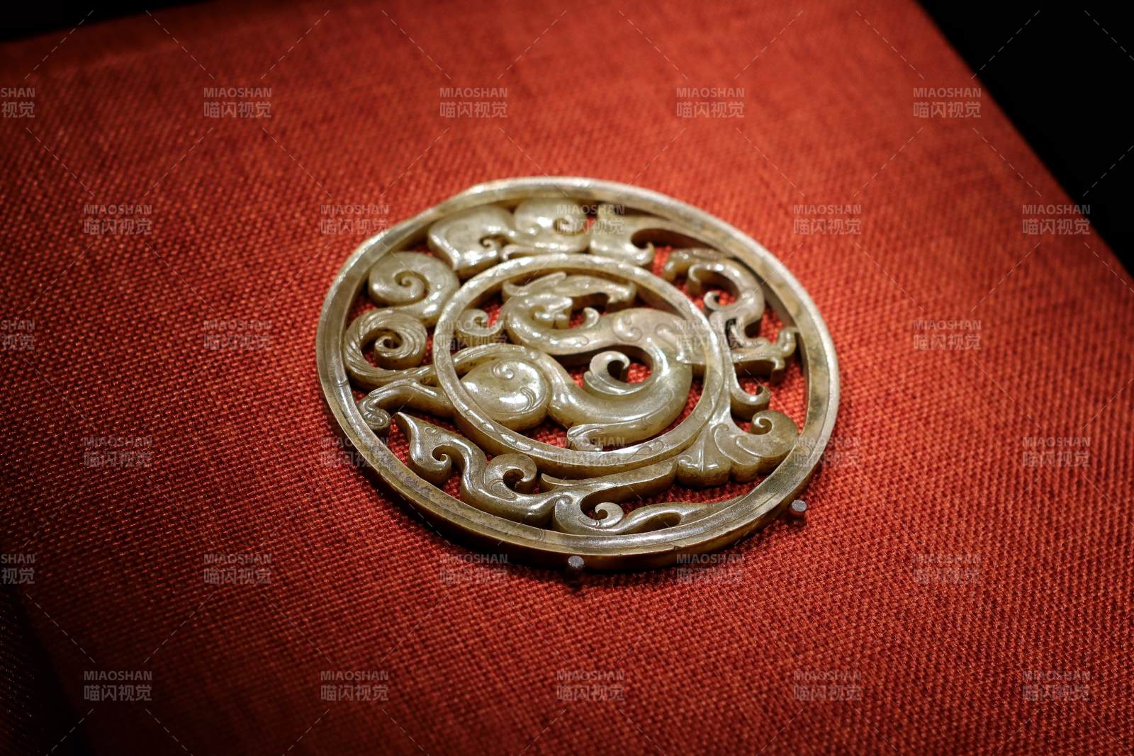 古代玉器 精美龍紋裝飾品