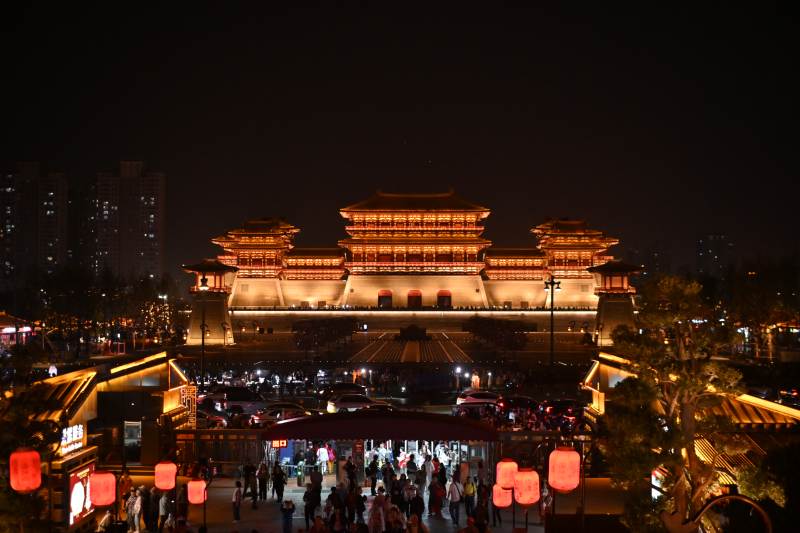 夜景古建筑燈火輝煌