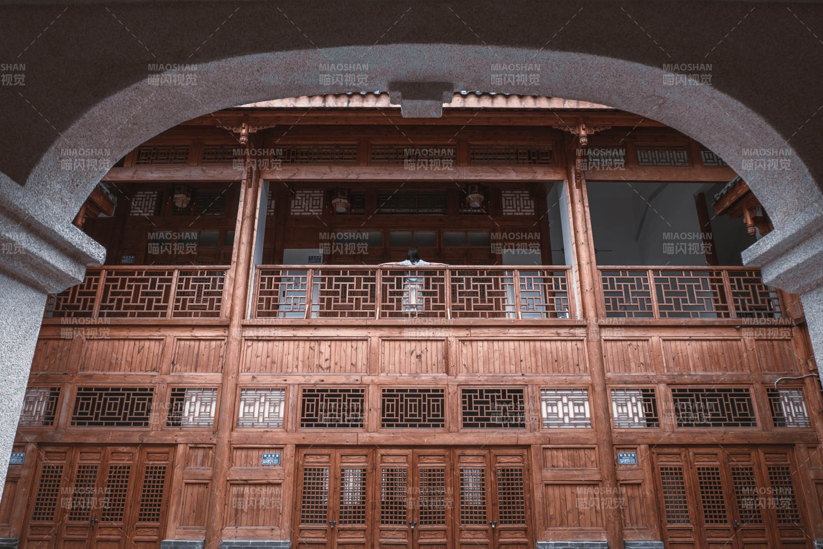 古色古香的木質建筑