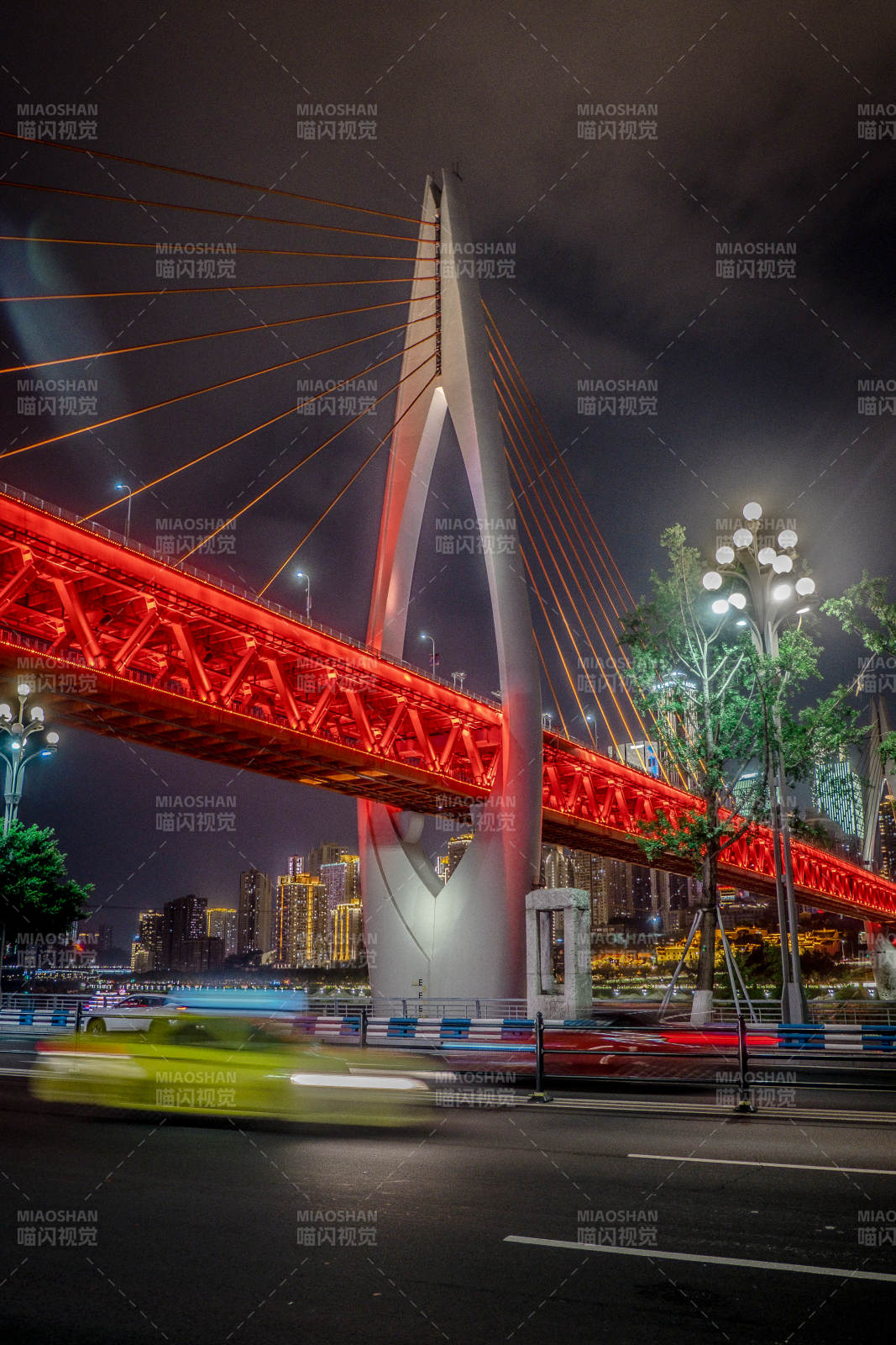 重慶東水門大橋