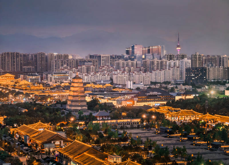 古城夜景 塔樓輝煌