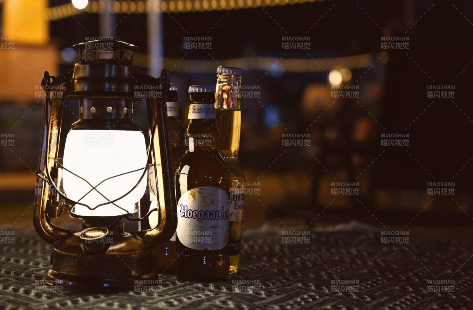 夜燈下的啤酒時(shí)光