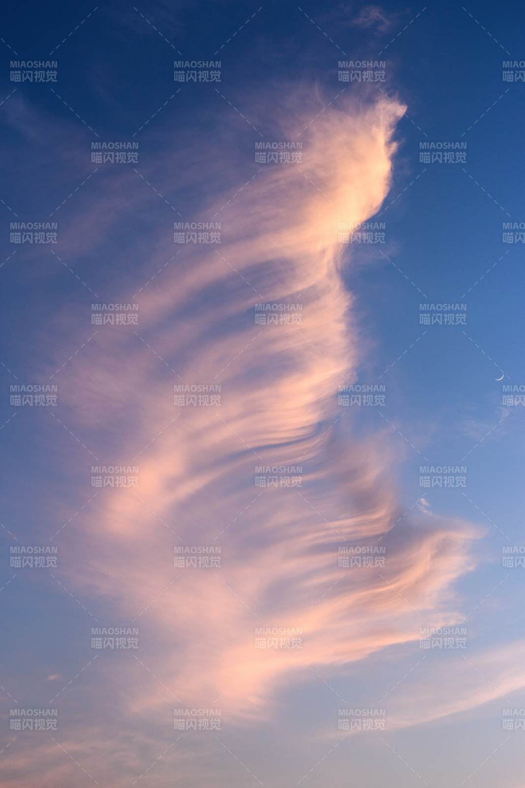 夕陽下的云柱奇觀