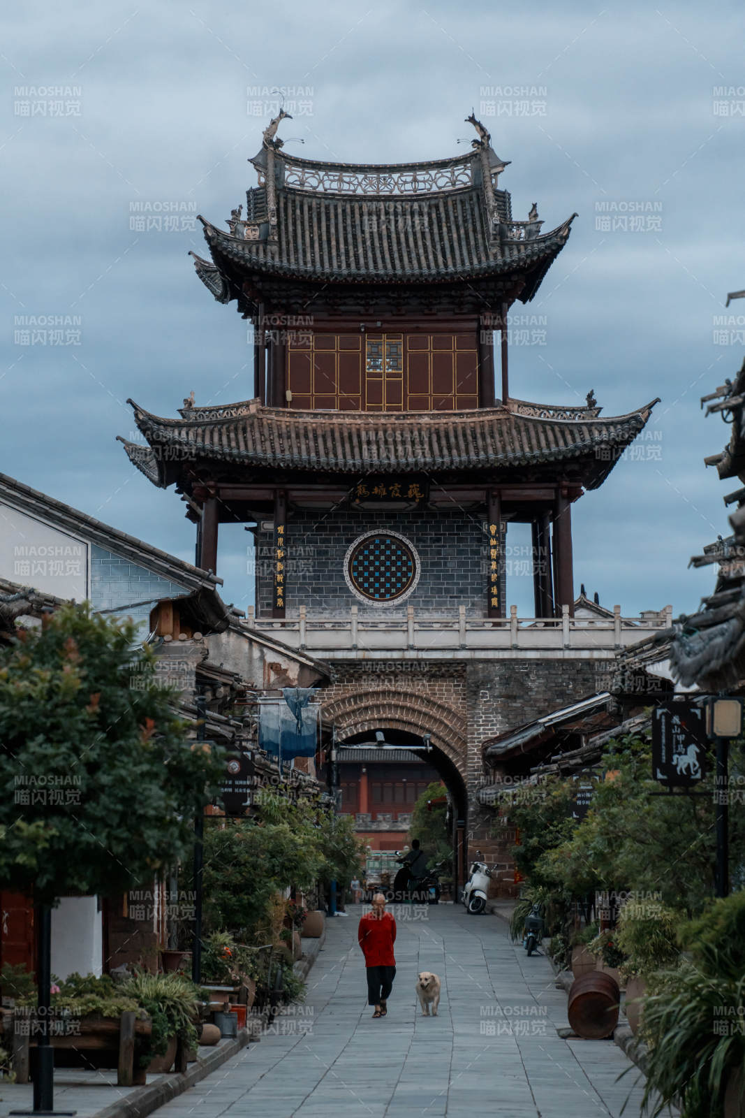 古城樓下的寧靜時光