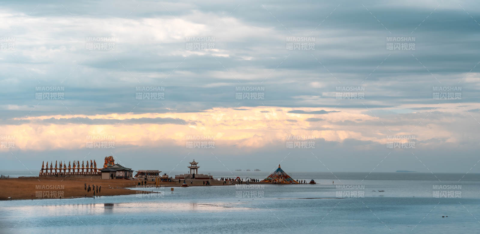 青海湖邊