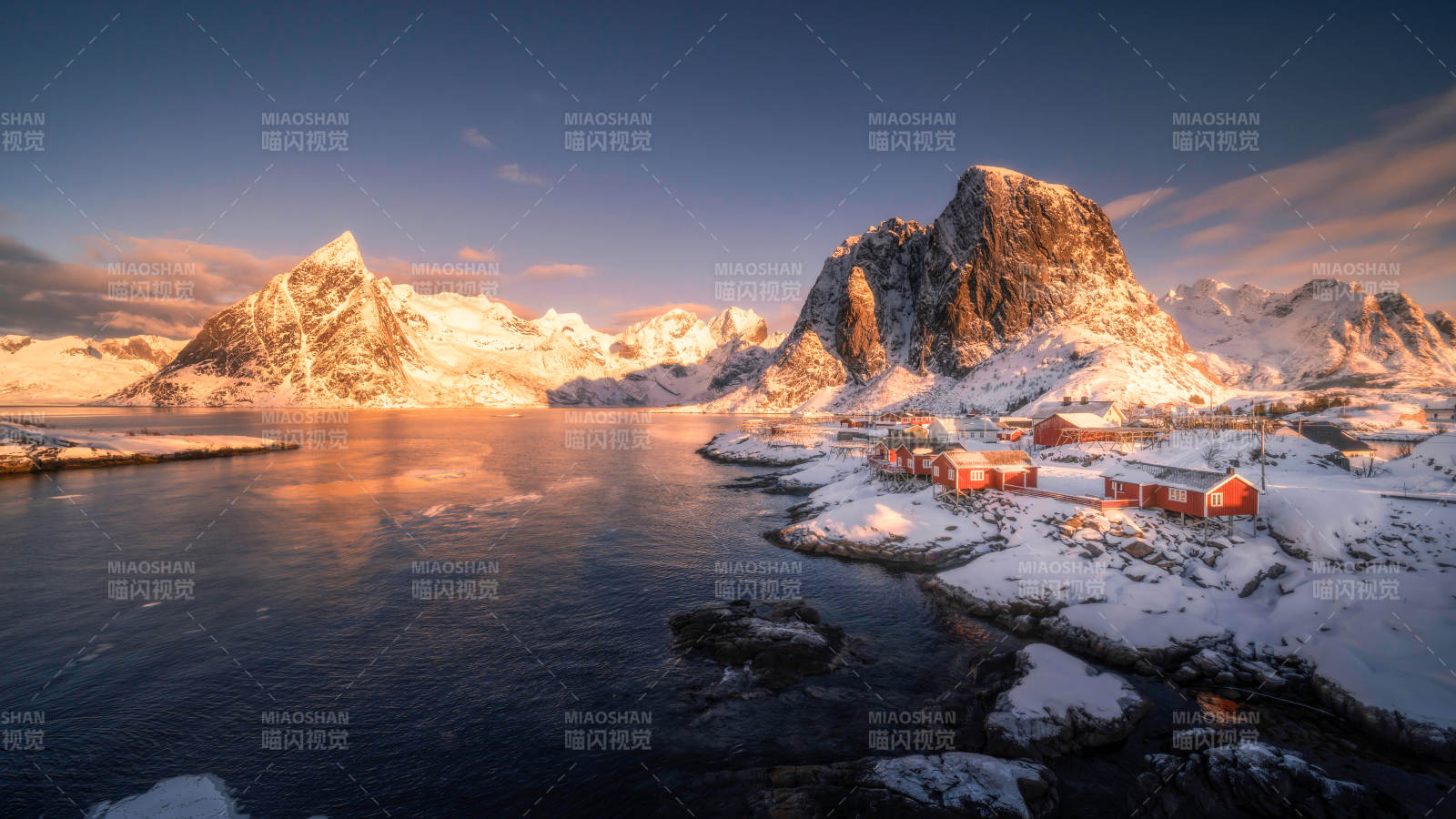 冬日雪景 湖畔山影