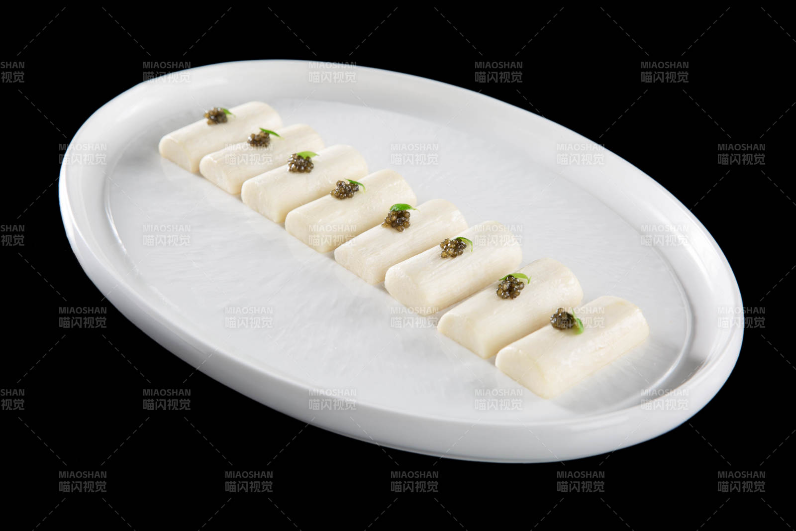 清雅白玉糕點