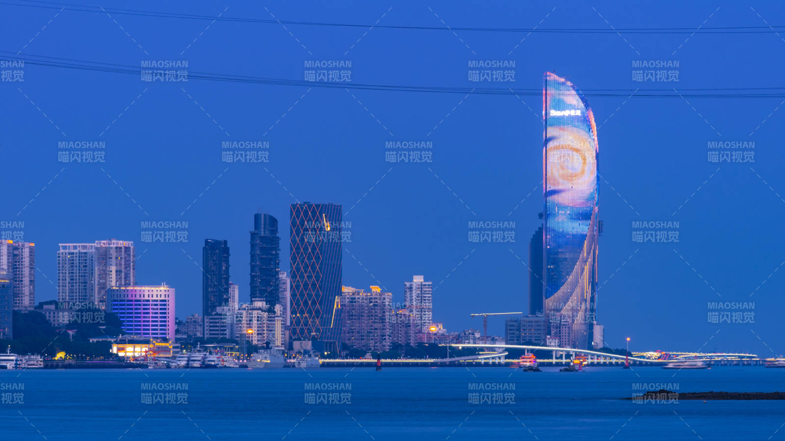 海濱城市夜景燈光秀